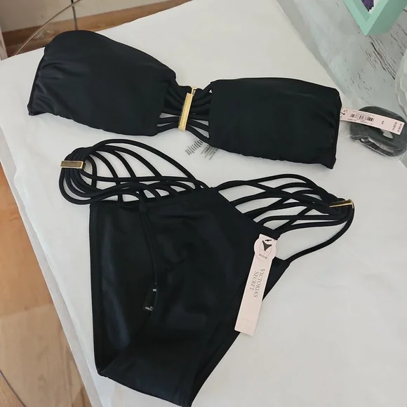 NWT Victoria Secret Black Strappy Bikini Set Top Size M Bottoms size S - Picture 3 of 17
